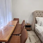 Kapitany Mp Art Luxury Apartment Balatonboglar