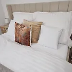 Kapitany Mp Art Luxury Apartment Balatonboglar