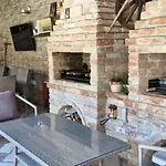 Kapitany Mp Art Luxury Apartment