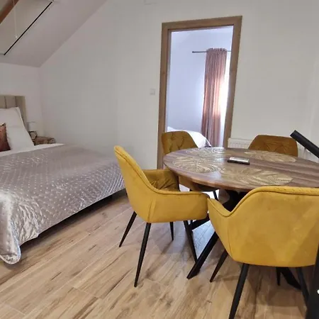 Kapitany Mp Art Luxury Appartement *