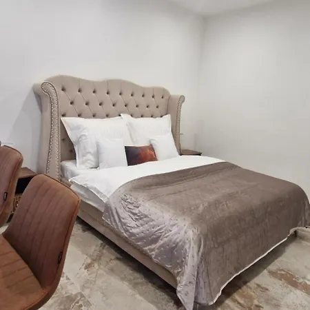 Kapitány Mp Art Luxury Apartamento *