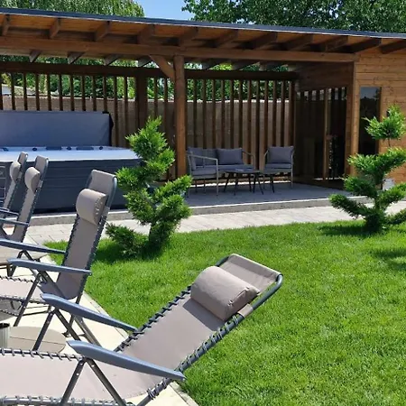 Kapitany Mp Art Luxury Apartment Balatonboglar